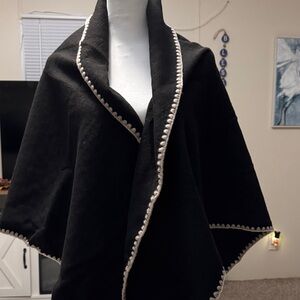 Chic Black Cape with Elegant Trim